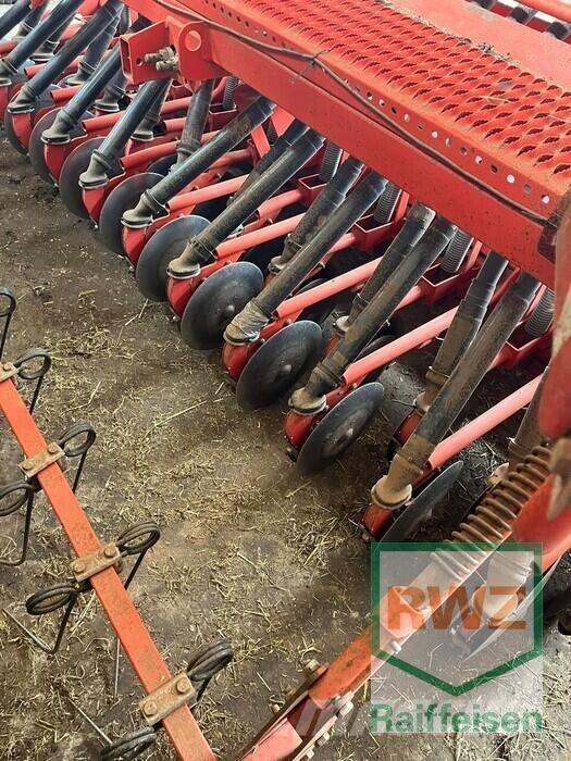 Kuhn INTEG2-3M / HR304D 드릴