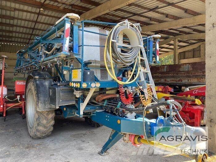 Lemken ALBATROS 40/24 견인형 분무기