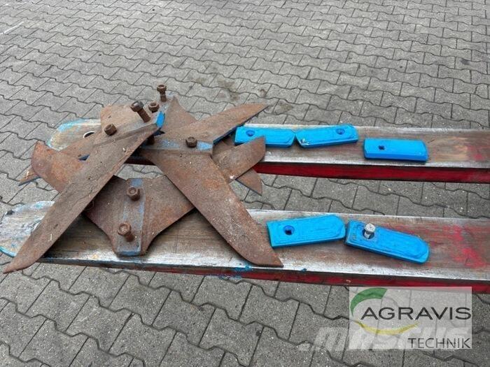 Lemken DOLOMIT 9/300 지반 준비 작업
