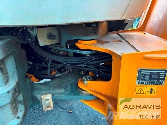 Liebherr L538  휠로우더