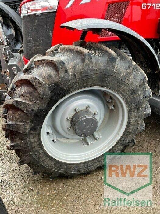 Massey Ferguson 6712 트랙터