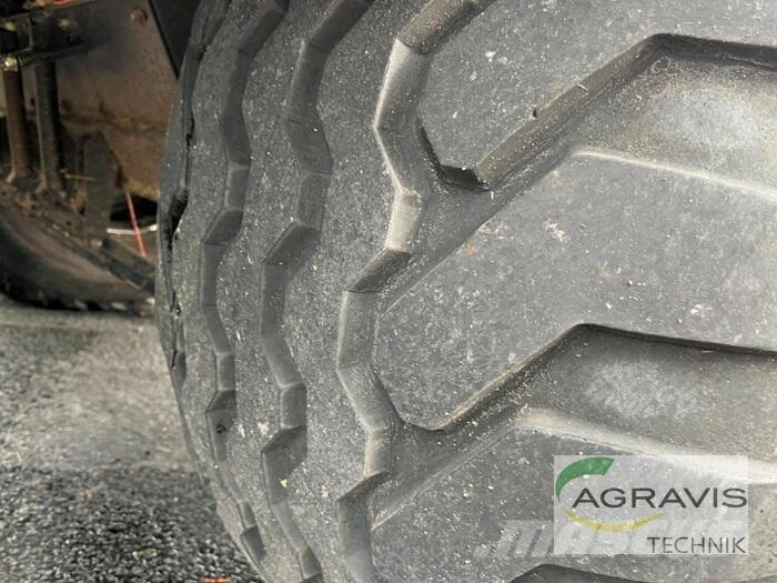 New Holland BB 940 각형 곤포기