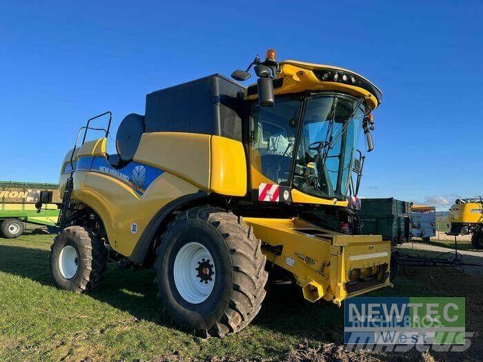 New Holland CX 6.90 콤바인 수확기