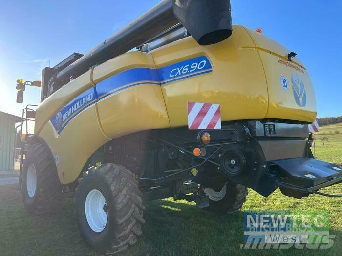 New Holland CX 6.90 콤바인 수확기