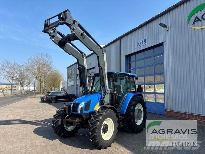 New Holland TLA 100 트랙터