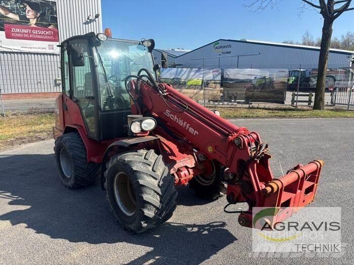 Schäffer 460 T  휠로우더