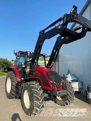 Valtra A115 H4 트랙터