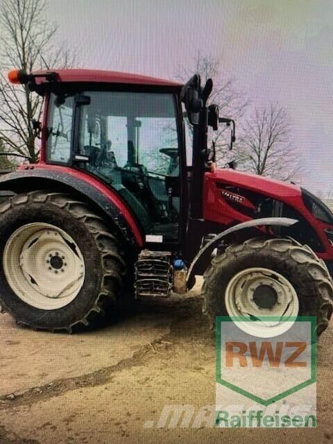 Valtra A85 트랙터