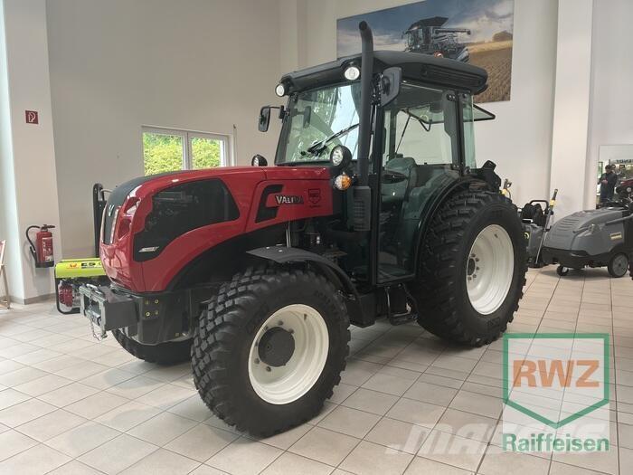 Valtra F105S 2D3 트랙터