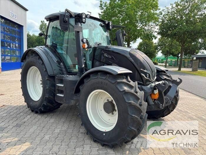 Valtra N 135 D 2B1 트랙터