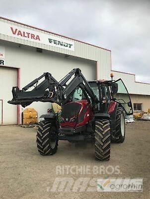 Valtra N154D 트랙터