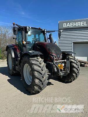 Valtra N175 Direct 트랙터