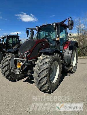 Valtra N175 Direct 트랙터
