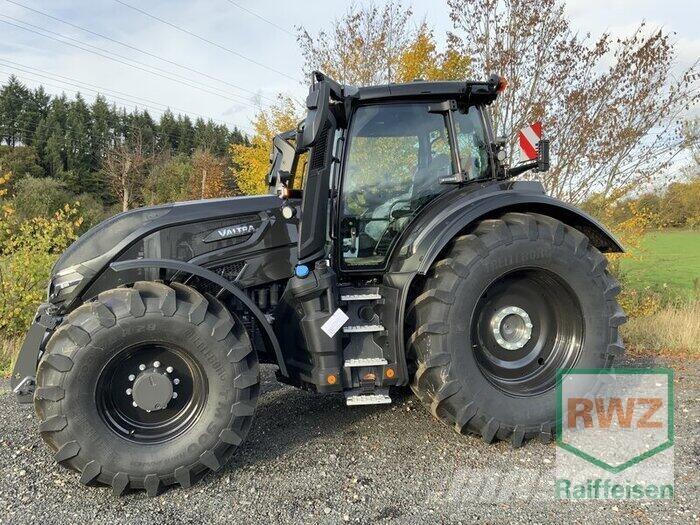 Valtra Q305 트랙터