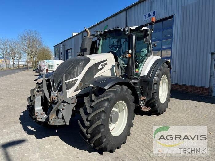 Valtra T 214 D 트랙터