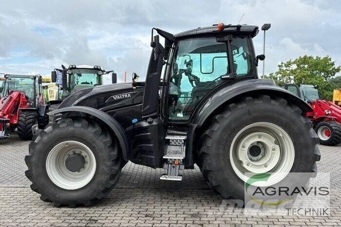 Valtra T 235 D 트랙터
