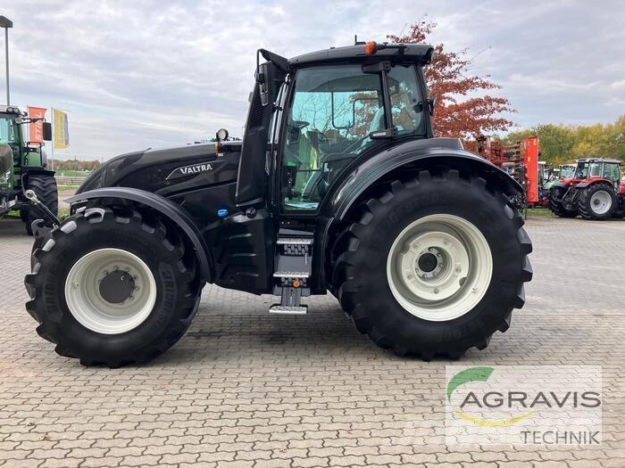 Valtra T 235 D 트랙터