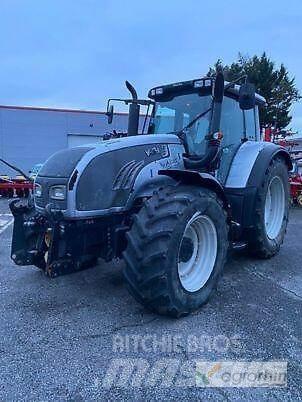 Valtra T172 HITECH 트랙터