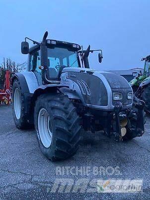 Valtra T172 HITECH 트랙터