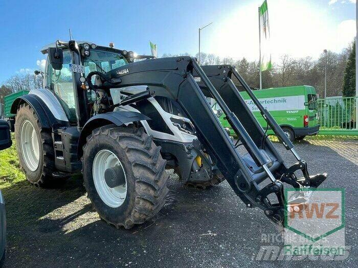 Valtra T215D 트랙터