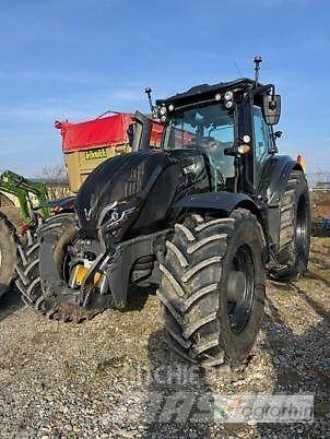 Valtra T235 Diect 트랙터