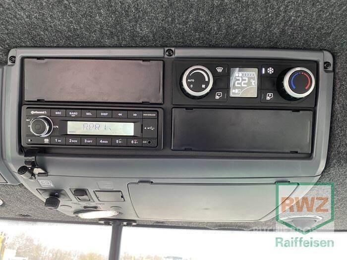 Valtra T235V 트랙터