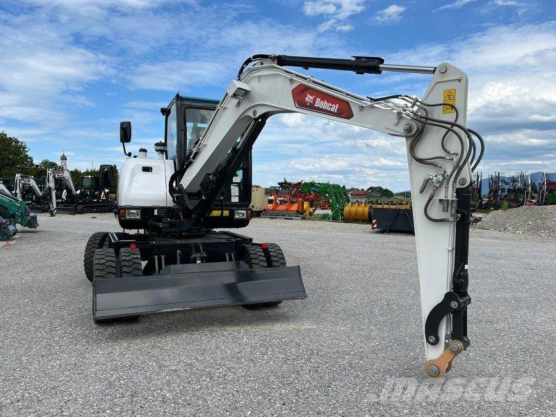 Bobcat E57W  휠 굴삭기