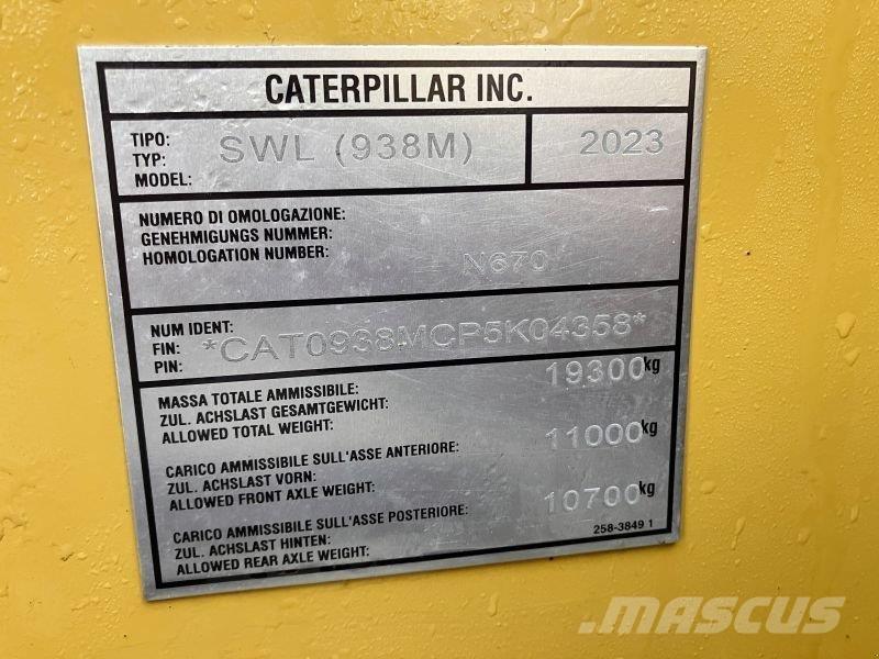 CAT 938M  휠로우더
