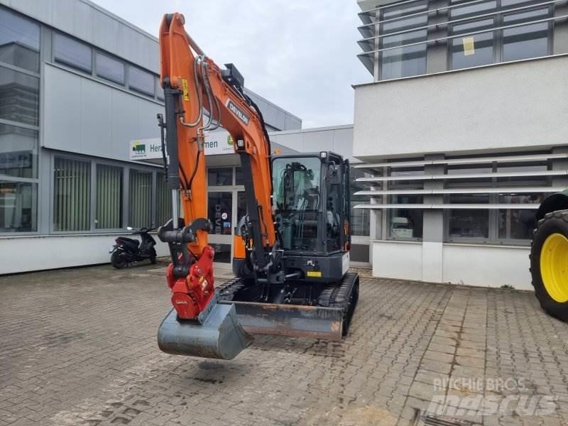 Doosan DX55R-7 소형 굴삭기 7톤 미만