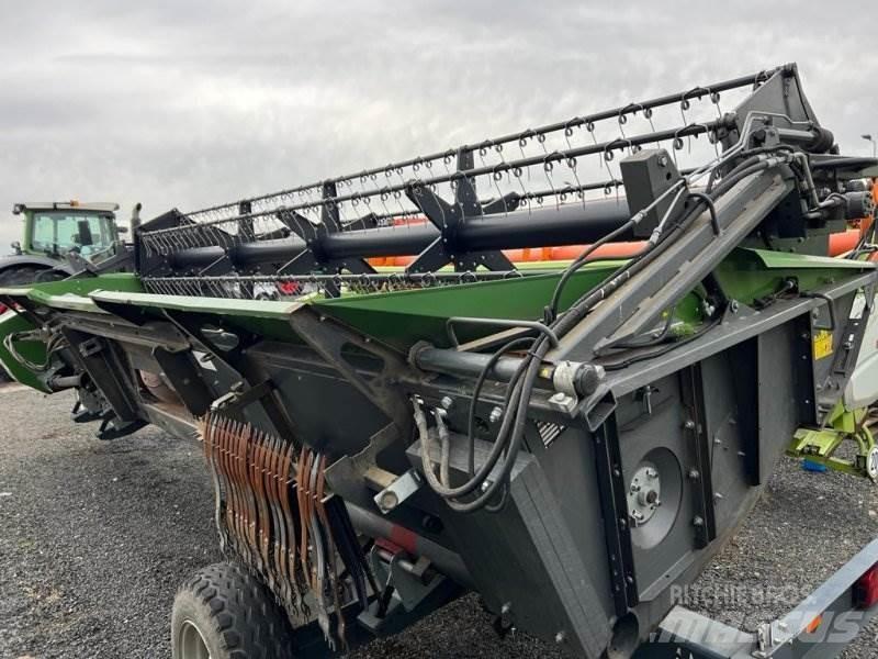 Fendt 6335 C 콤바인 수확기