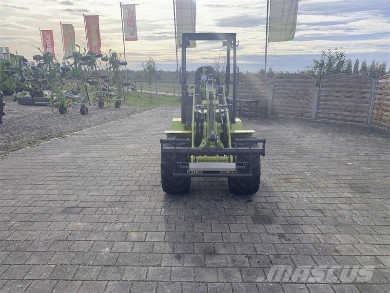 Fliegl 2527  스키드로더