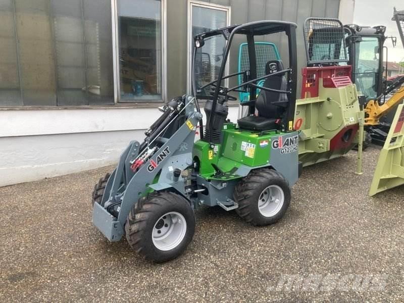 GiANT G 1200  스키드로더