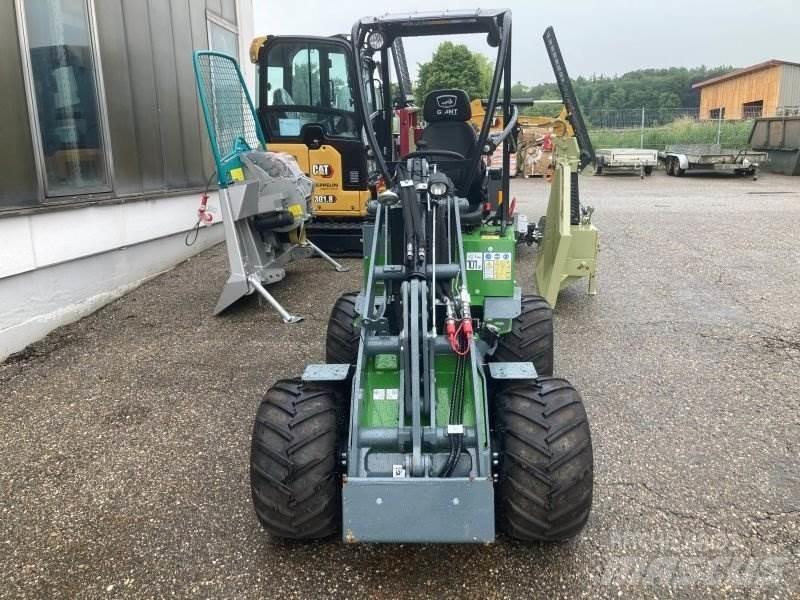GiANT G1200  스키드로더