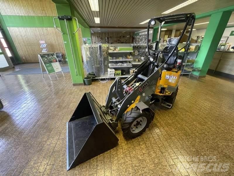 GiANT G1200  스키드로더