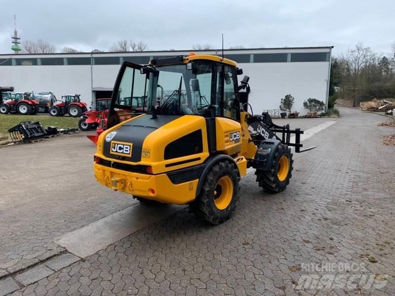 JCB 407 Agri  휠로우더