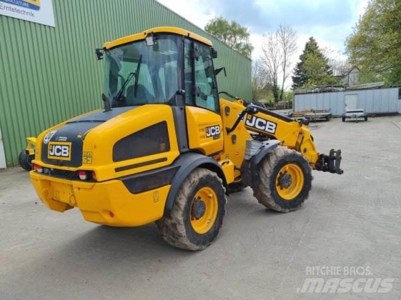 JCB TM 220  휠로우더