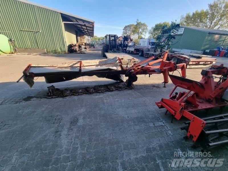 Kuhn GMD 801 제초기