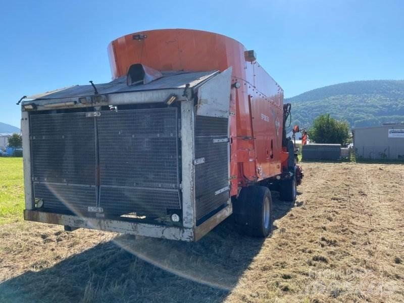 Kuhn SPW 25 믹서 피더