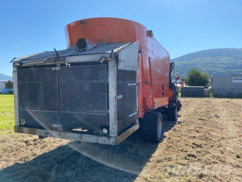 Kuhn SPW 25 믹서 피더