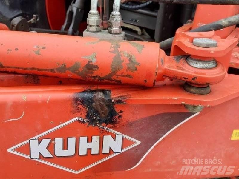 Kuhn TB 211 목초 수확기