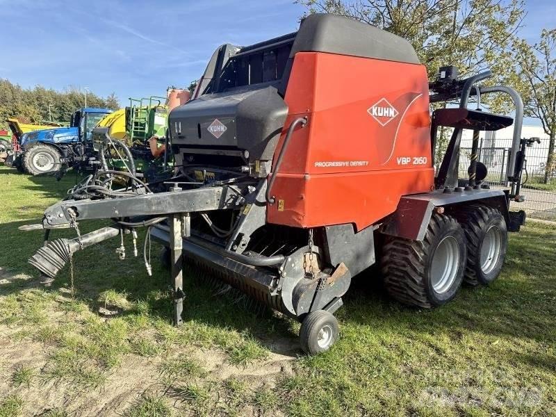 Kuhn VBP 2160 건초 포장기