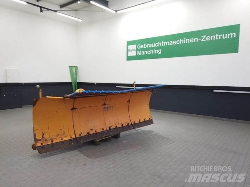 Schmidt KF 3.3 제설 블레이드 및 제설기
