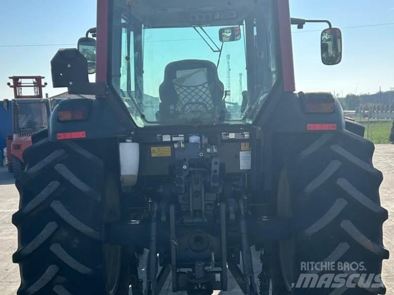 Valtra A93 H 트랙터