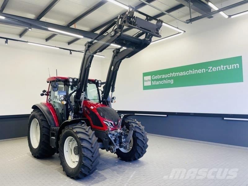 Valtra G135A 트랙터