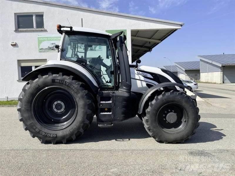 Valtra T235D 트랙터