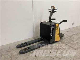 Atlet TLP200 로우 리프터(승강대 포함)