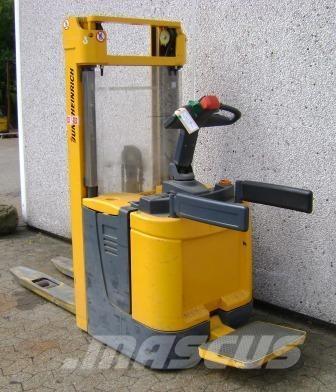 Jungheinrich ERC 214 보행식 리치 지게차