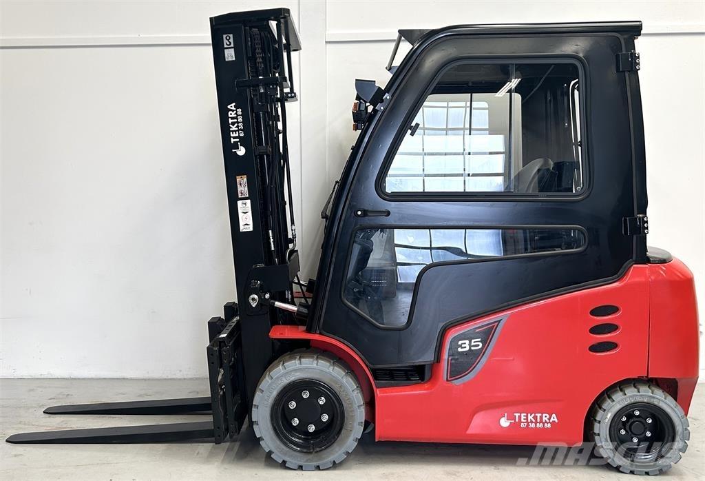 Tektra CPD35-XC5 전동 지게차