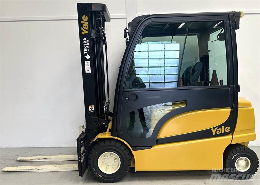 Yale ERP30VL (LWB) 전동 지게차