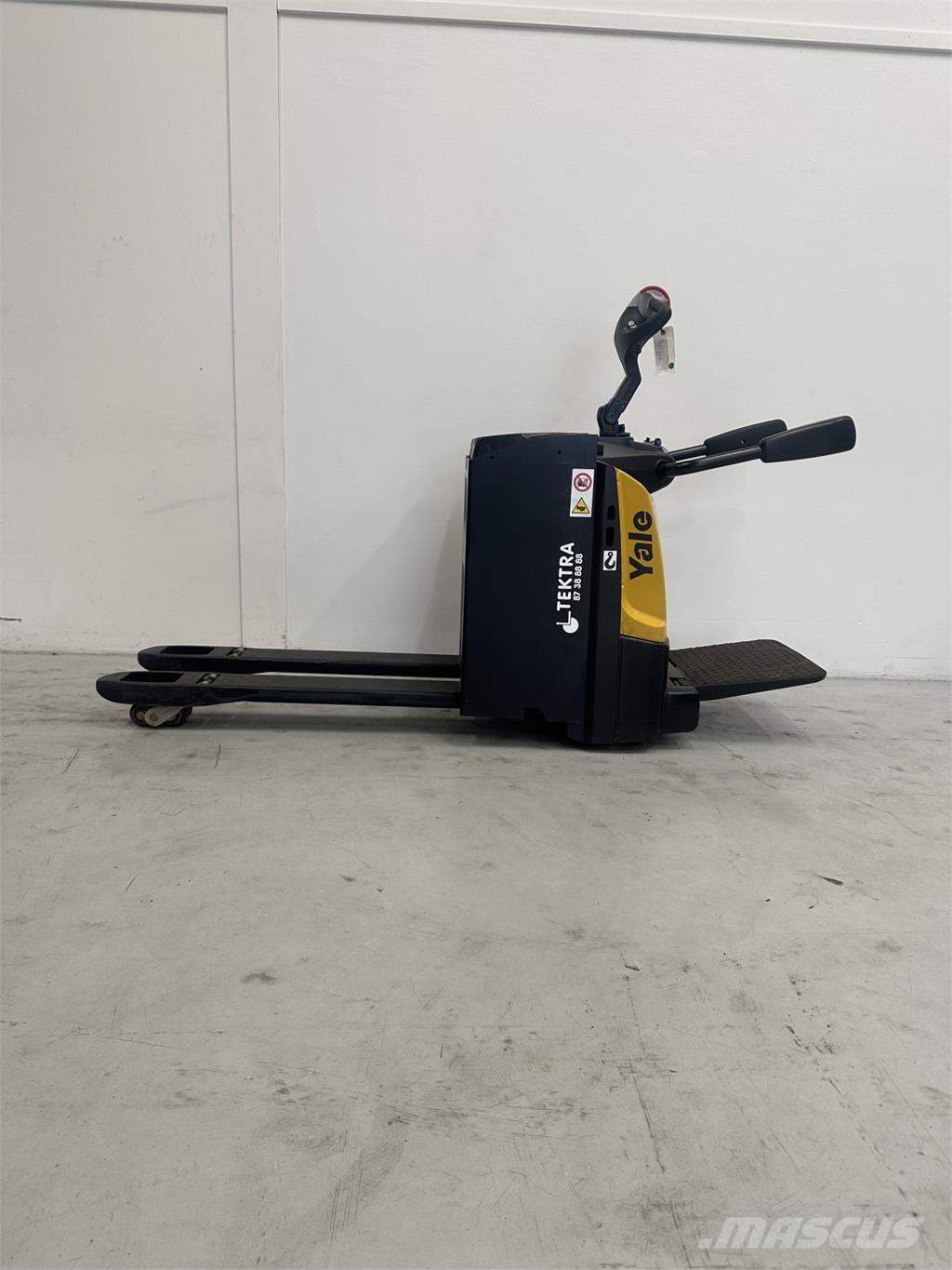 Yale MP20X-E843 로우 리프터(승강대 포함)